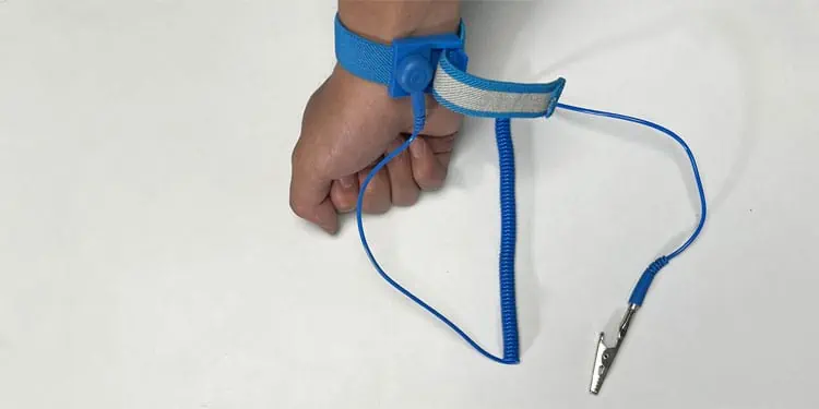 anti-static-wrist-band-hand-1