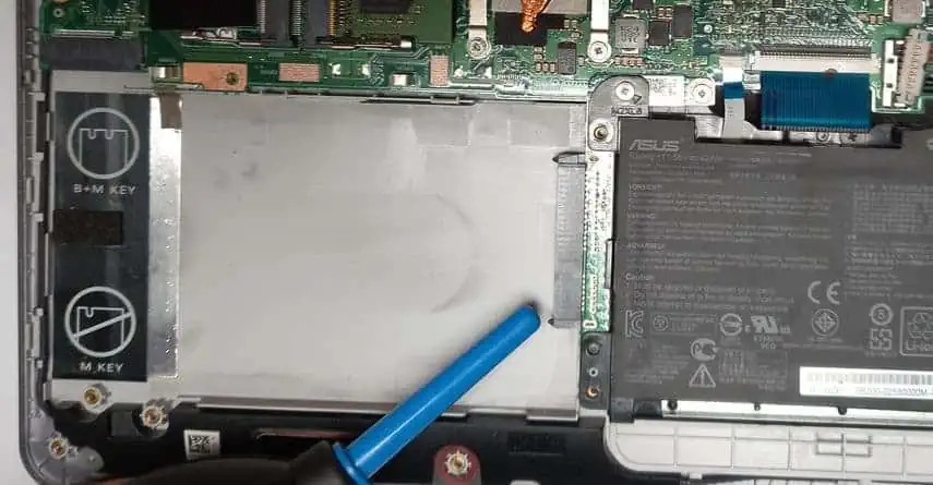 blow-dust-from-ports-min